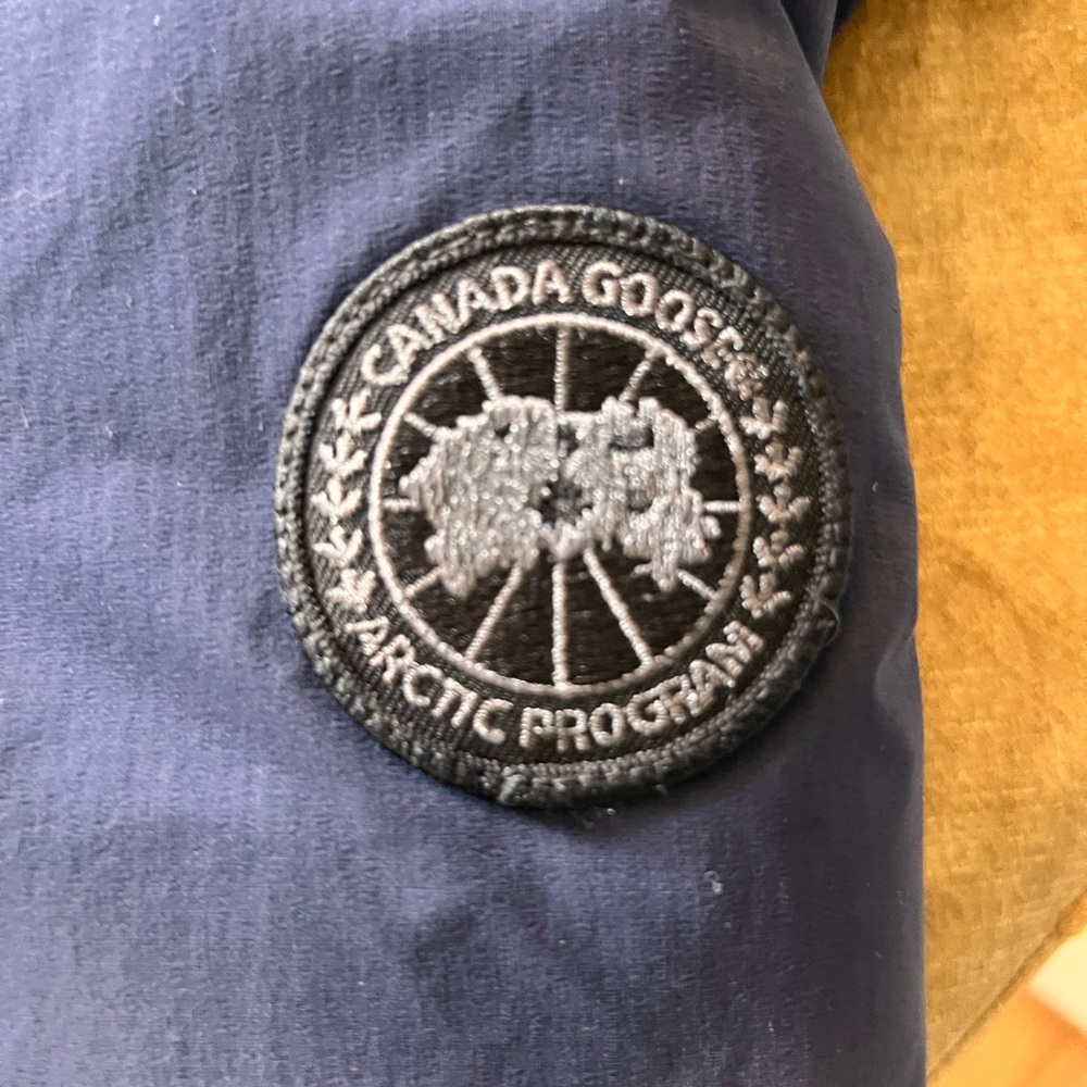 Canada Goose Men’s Puffy